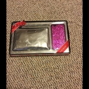 🆕VS iPhone 6 cellphone case & wristlet
